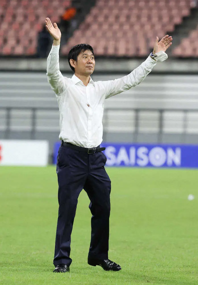 【画像・写真】森保監督　優勝に笑み、W杯最終メンバー候補「入る選手は何人もいた」