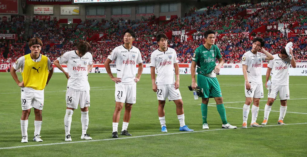 【画像・写真】川崎F、非常事態で完敗　フィールドプレーヤー控え2人だけ　ベンチ5人のうち3人がGK