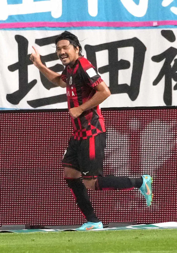 【画像・写真】札幌・興梠　J1史上2位の通算161点目「歴史に名を刻めるのは凄くうれしい」