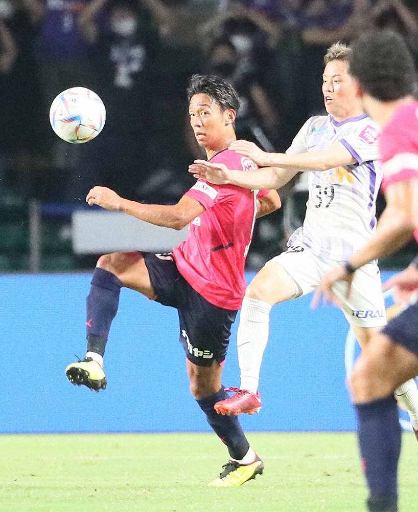 【画像・写真】沈黙のピンク…広島との上位対決に完敗