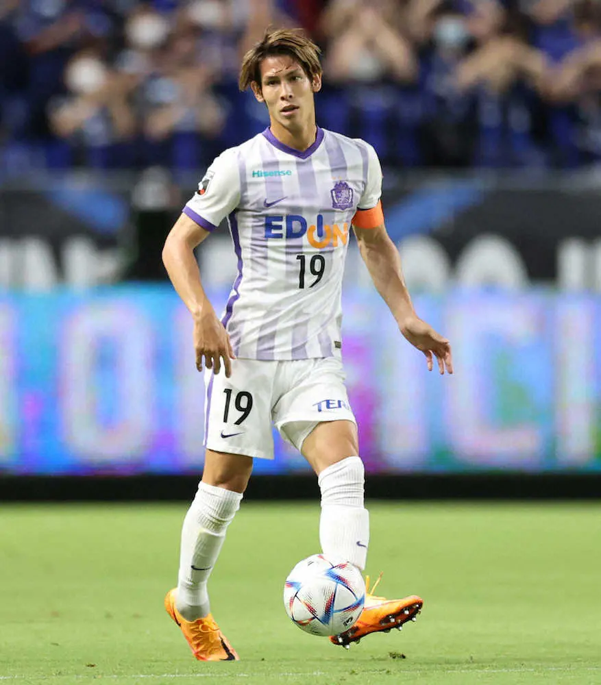 【画像・写真】【Jトピ～データで読み解く】広島DF佐々木翔は最終ラインの番人　空中戦やタックル奪取でゲイン最多