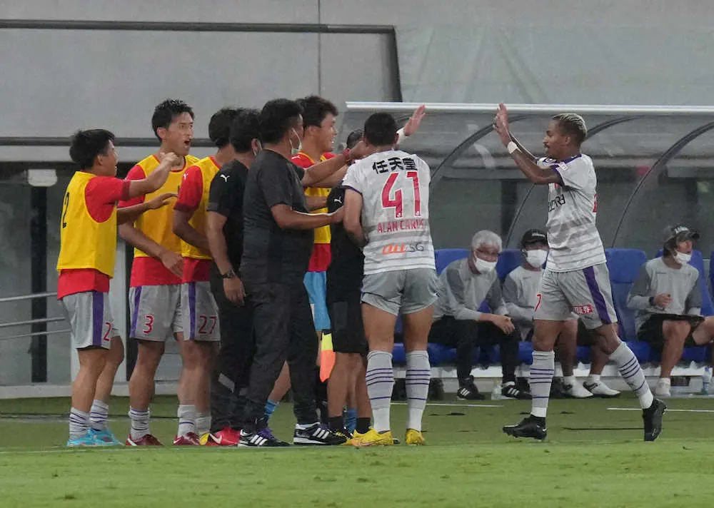 【画像・写真】京都、11大会ぶり4強!!2発デビューのパウリーニョ「チームを助けることができた」