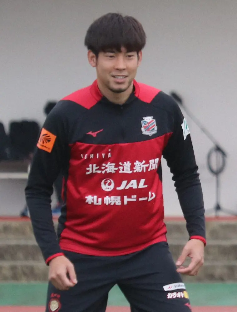 【画像・写真】札幌　深井の右膝前十字じん帯断裂を発表　両膝で計4度目