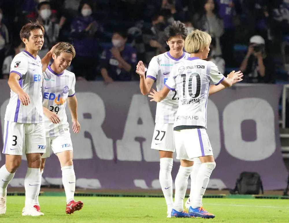 【画像・写真】広島が3発快勝！ファイナル進出王手　2得点のMF川村「最近得点が取れていて感覚が良い」