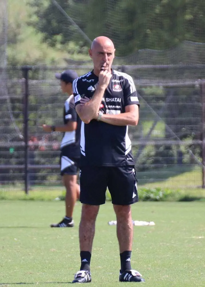 【画像・写真】横浜　3年ぶり優勝へ　12日磐田戦は勝つのみ！マスカット監督は9月優秀監督賞受賞