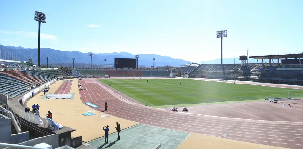 【画像・写真】J2甲府　天皇杯VでもACLは本拠で試合できない？　佐久間社長「国立や松本の開催も選択肢に」