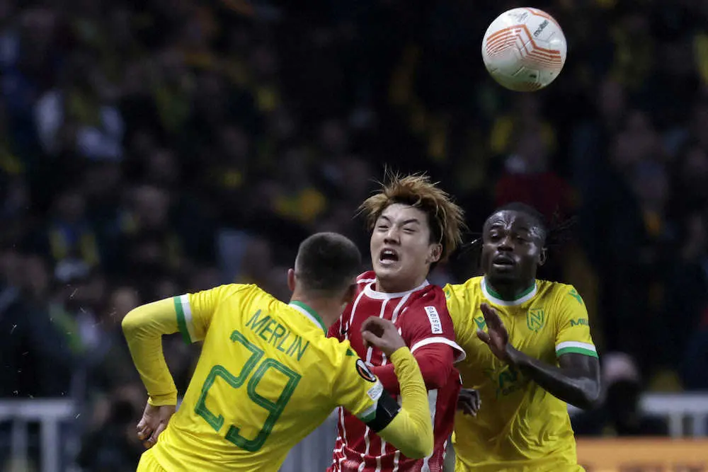 【画像・写真】フライブルク・堂安　攻守でキラリ!4戦連続先発で決勝Ｔ進出に貢献