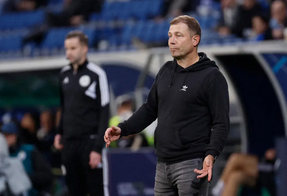 【画像・写真】吉田麻也所属のシャルケがクラマー監督を解任　ドイツ杯での5失点大敗を受け