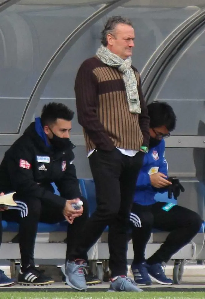 【画像・写真】FC東京　アルベル監督の契約更新合意を発表「一緒に旅を続けられる」