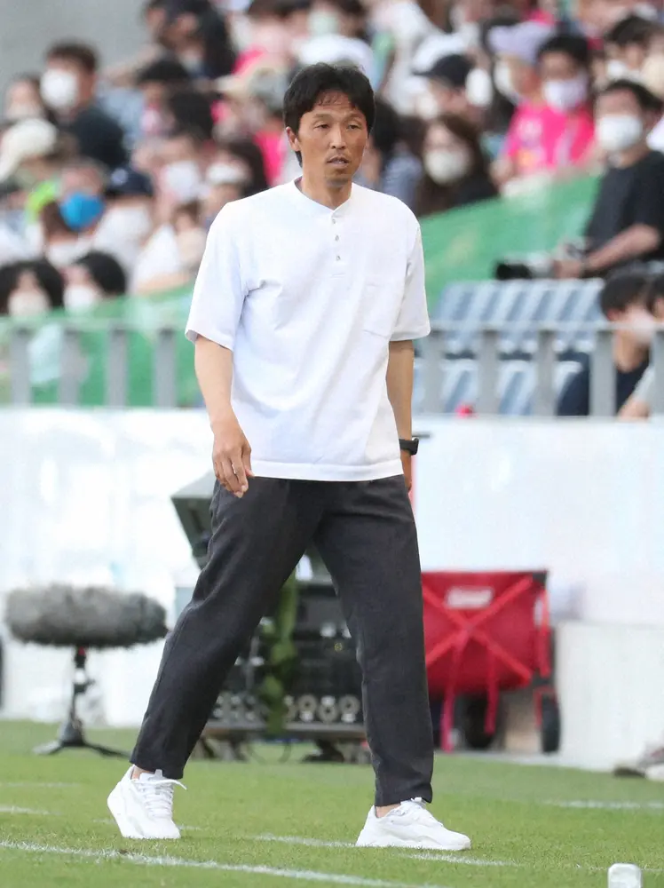 【画像・写真】湘南　山口監督の続投発表「日々選手とともに成長し結果を追求していきたい」