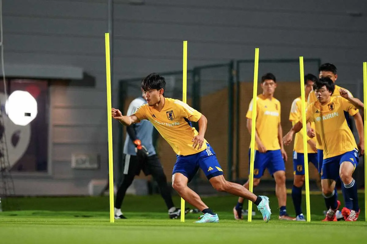 【画像・写真】欧州組を加えて練習3日目がスタート　冨安と田中は別メニュー調整