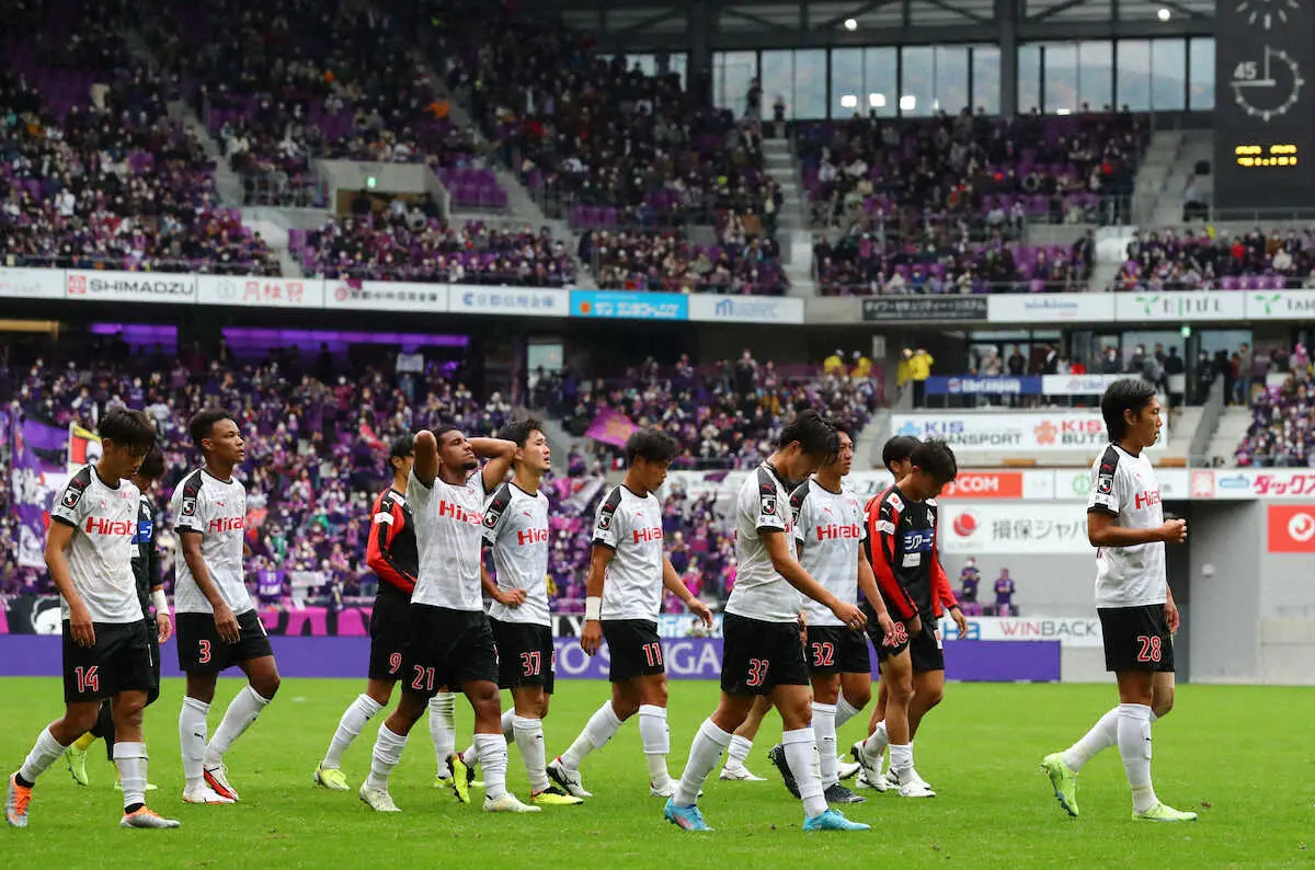 【画像・写真】熊本、J1昇格逃すも希望のドロー　最後はポストに嫌われ、大木監督「サッカーの神様がいなかった」