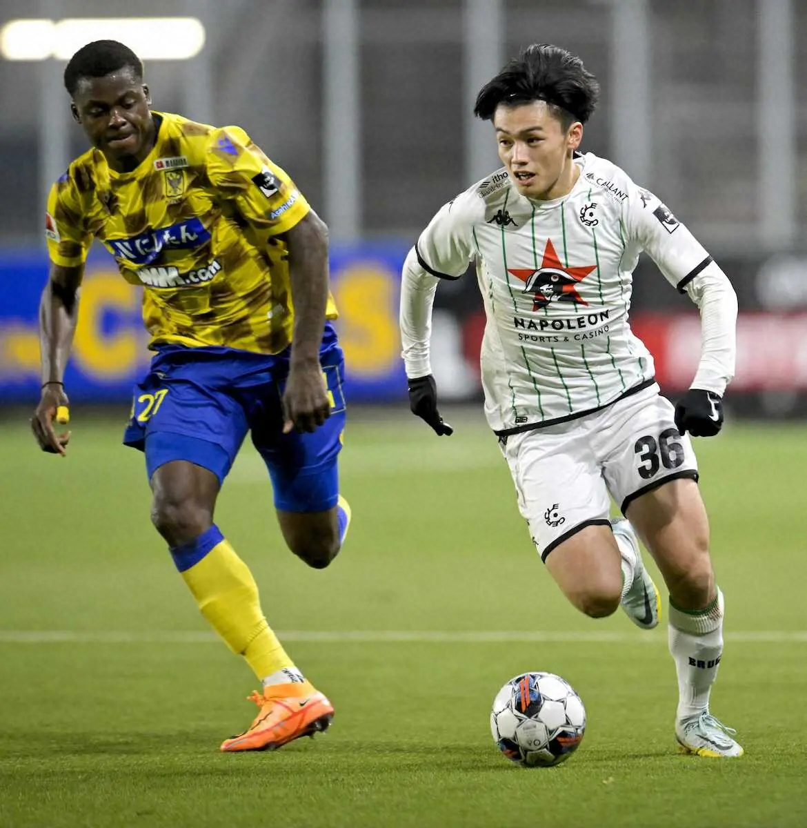 【画像・写真】Sブリュージュ・綺世、3戦連発!代表同僚・シュミットから奪った決勝ゴール　絶好調キープでカタールへ