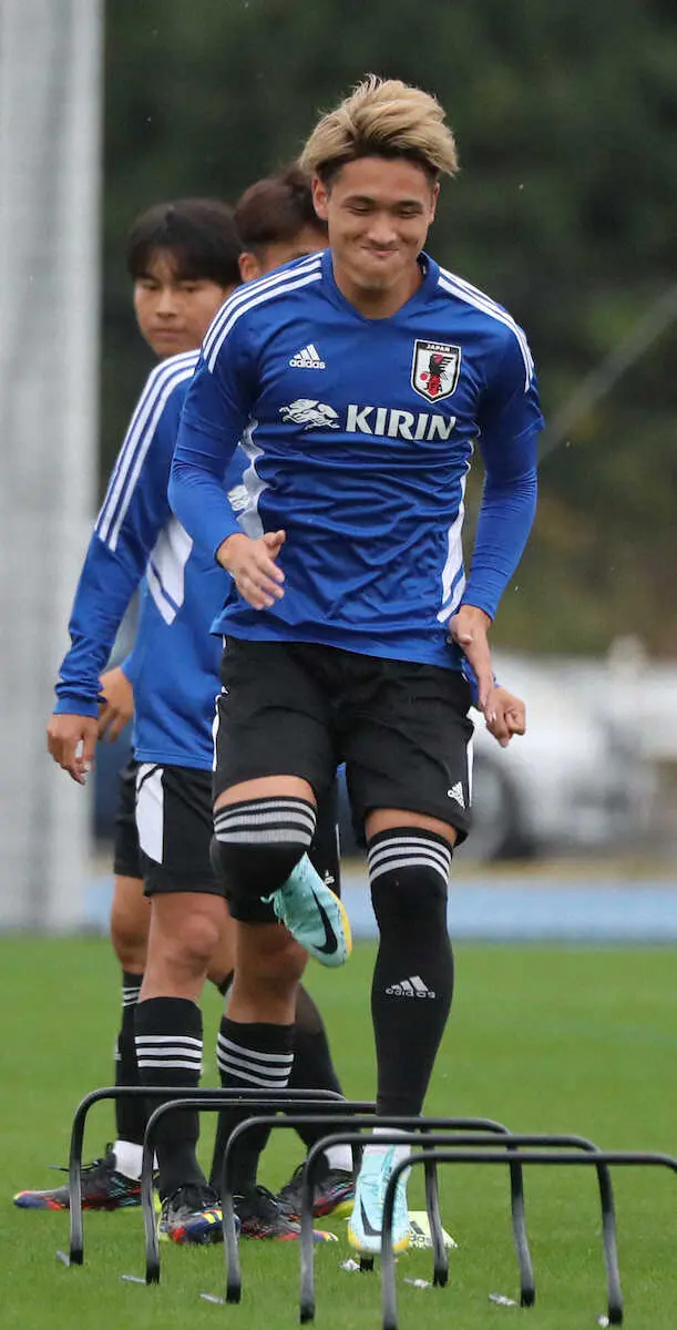 【画像・写真】U19松木「いろんな選手見て吸収したい」　22日からの代表トレーニングパートナー活動へ意欲