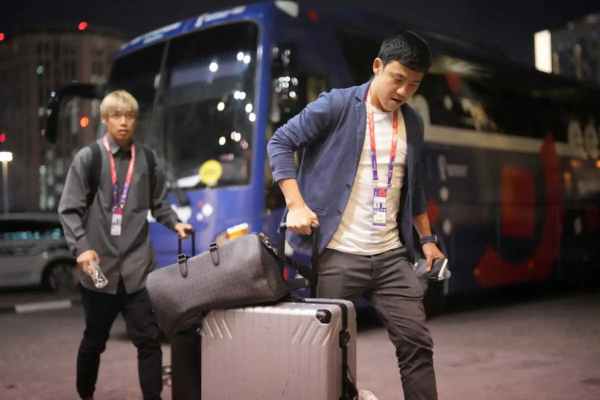 【画像・写真】日本代表のFW伊東純也　好調を維持しながらドーハ入り