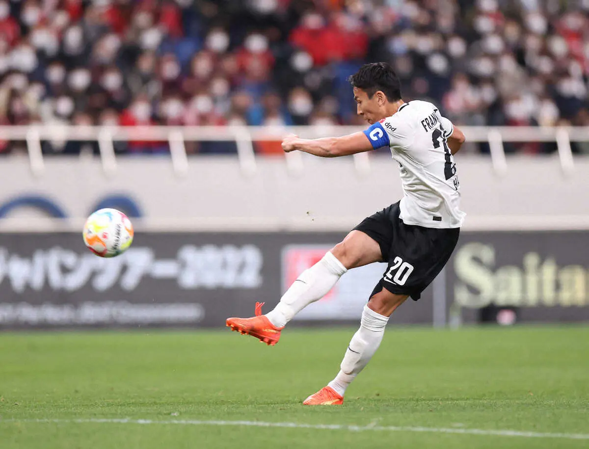 【画像・写真】Eフランクフルト長谷部は後半途中出場「ピッチに立てて良かった」　チームは2―4で敗戦