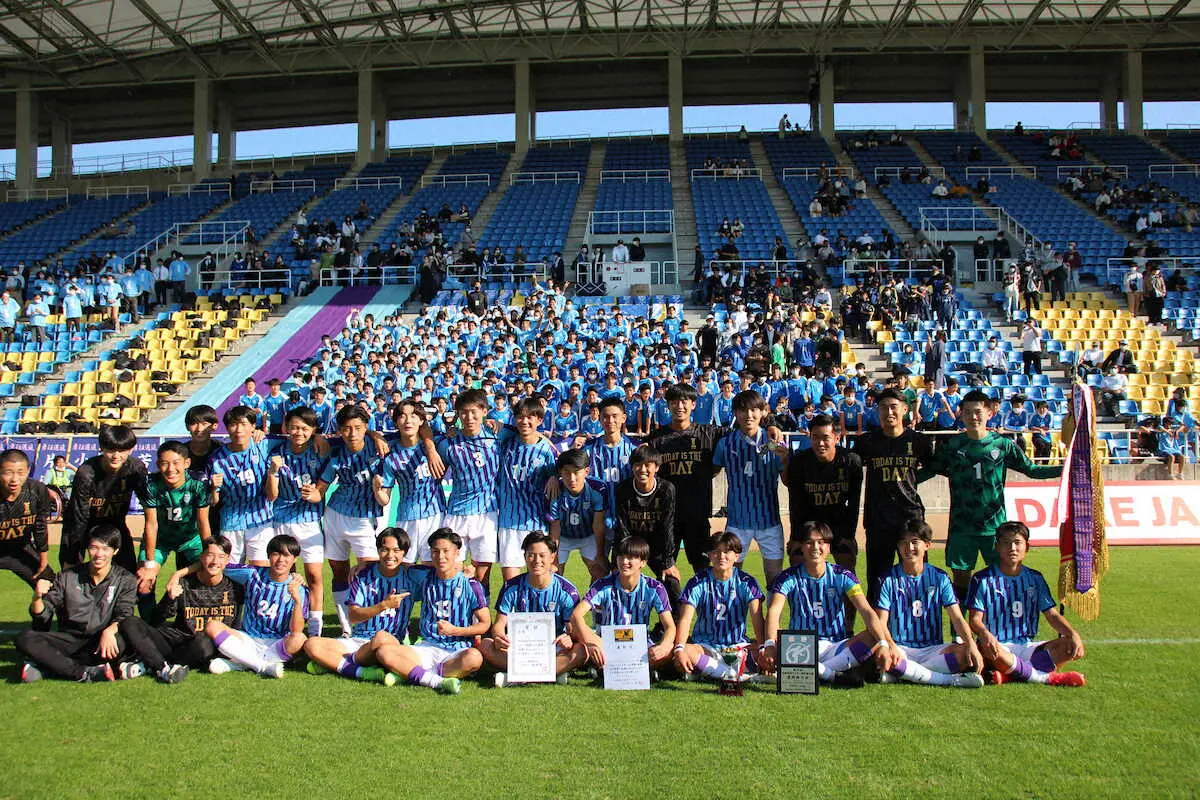 【画像・写真】飯塚・片山主将「初出場初優勝を目指して」全国高校サッカー初戦でノースアジア大明桜と対戦