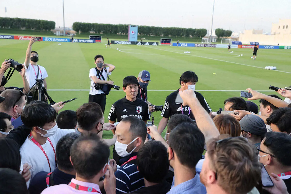 【画像・写真】大金星から一夜明けて森保監督に思わぬ“祝福”　酒井と冨安はホテル療養でコスタリカ戦に黄信号