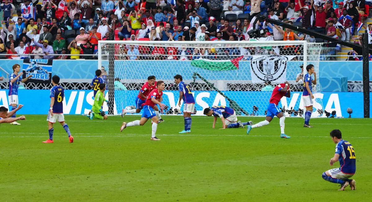 【画像・写真】GK権田、2戦連続の神セーブならず　フジェルのシュートに触れたものの無情のゴール