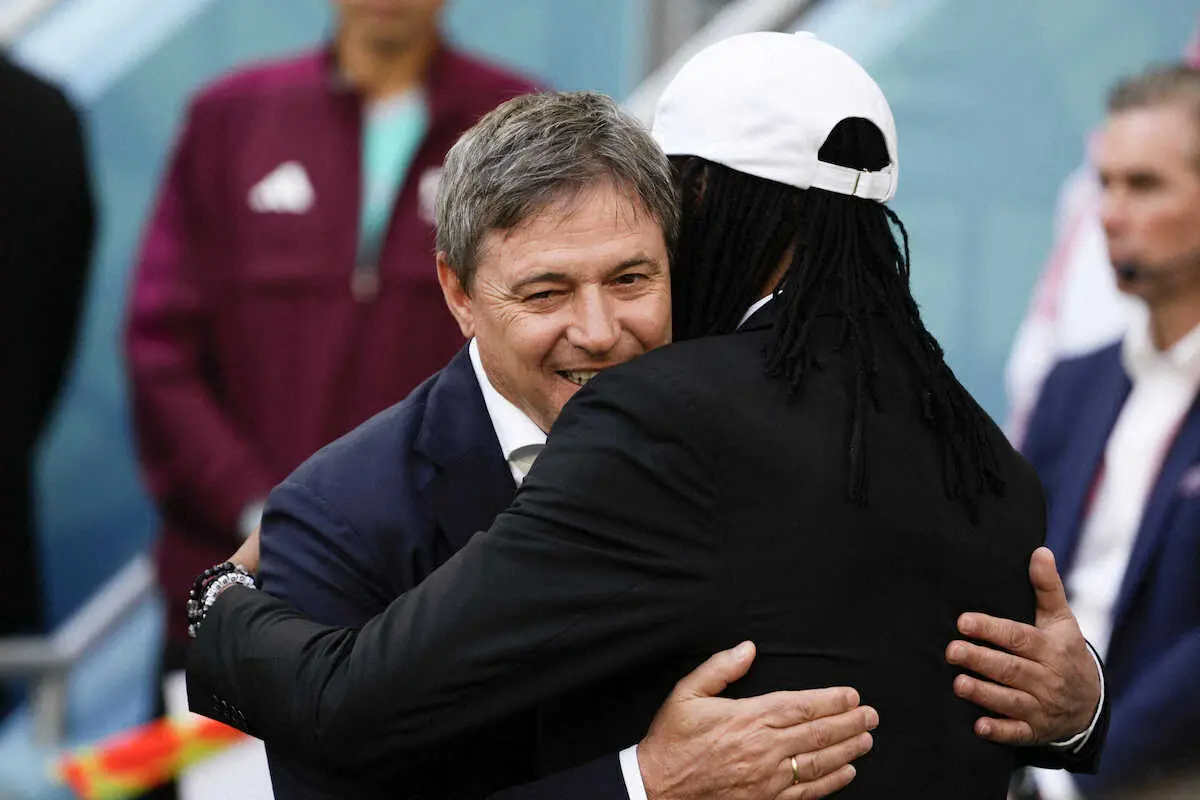 【画像・写真】セルビアのピクシー監督W杯初勝利お預け　前半ATで逆転、後半早々に3点目も…痛恨ドロー