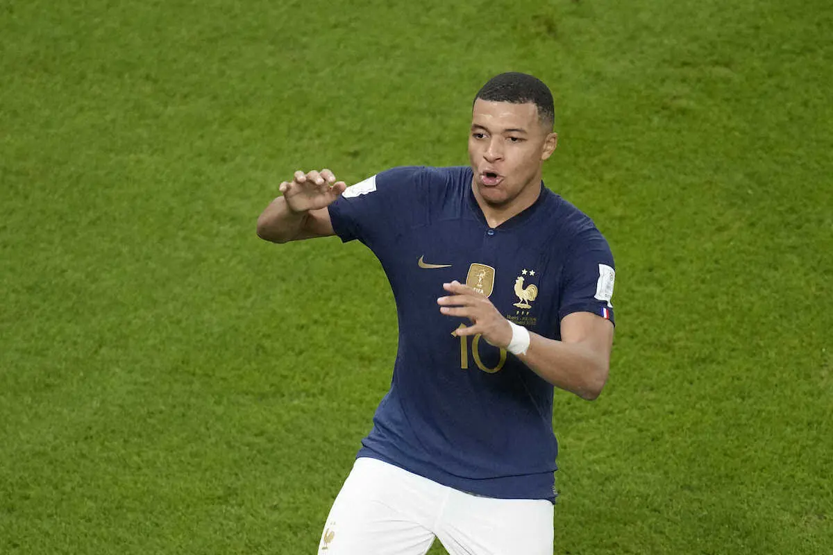 【画像・写真】フランス・エムバペ異次元2発！2大会で早くもメッシに並ぶ9得点　連覇へ次戦はイングランドと