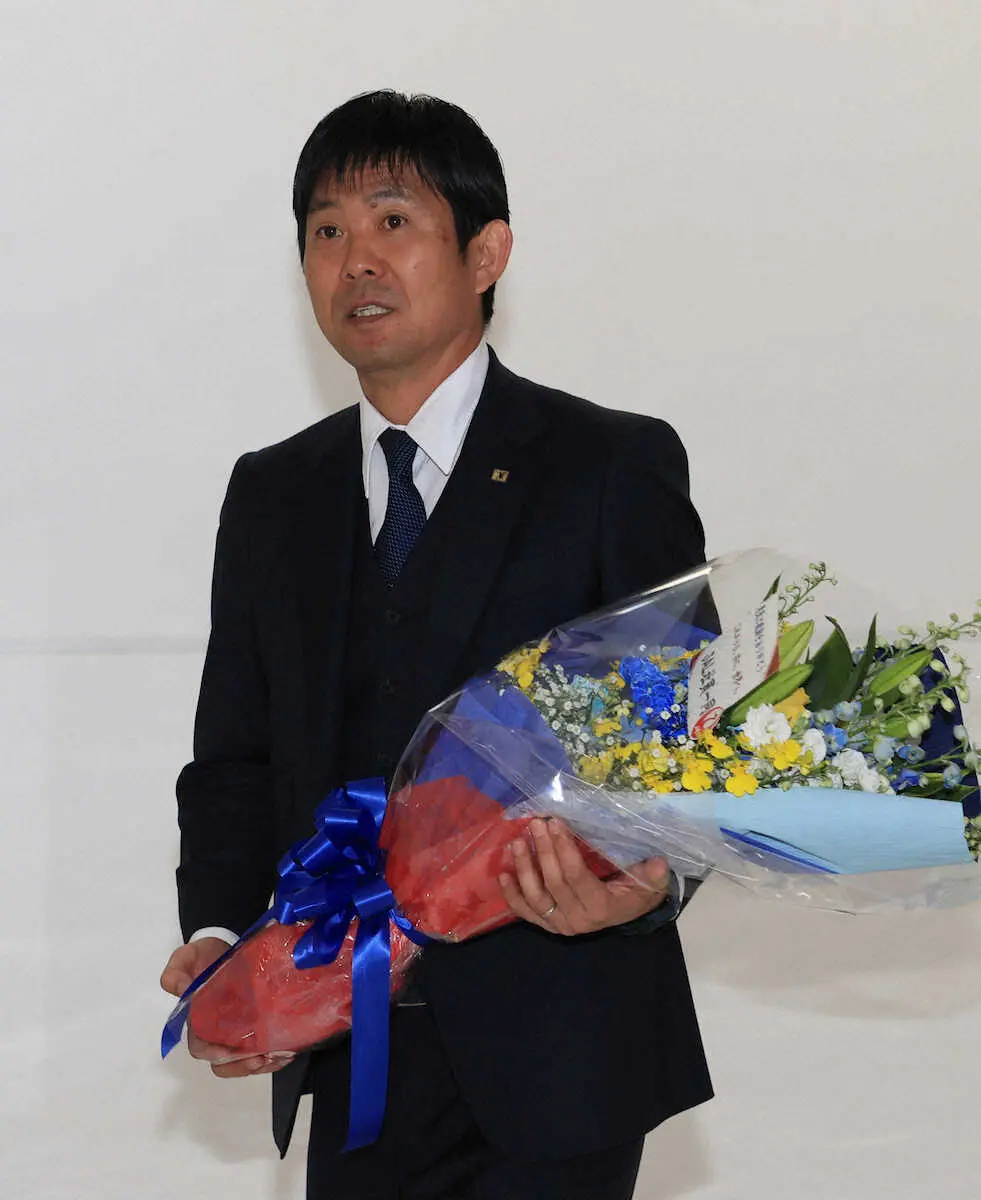 【画像・写真】森保監督　今後の日本サッカー強化へ「“繋がる力”を忘れず“W杯基準”を意識して個の能力上げて欲しい」