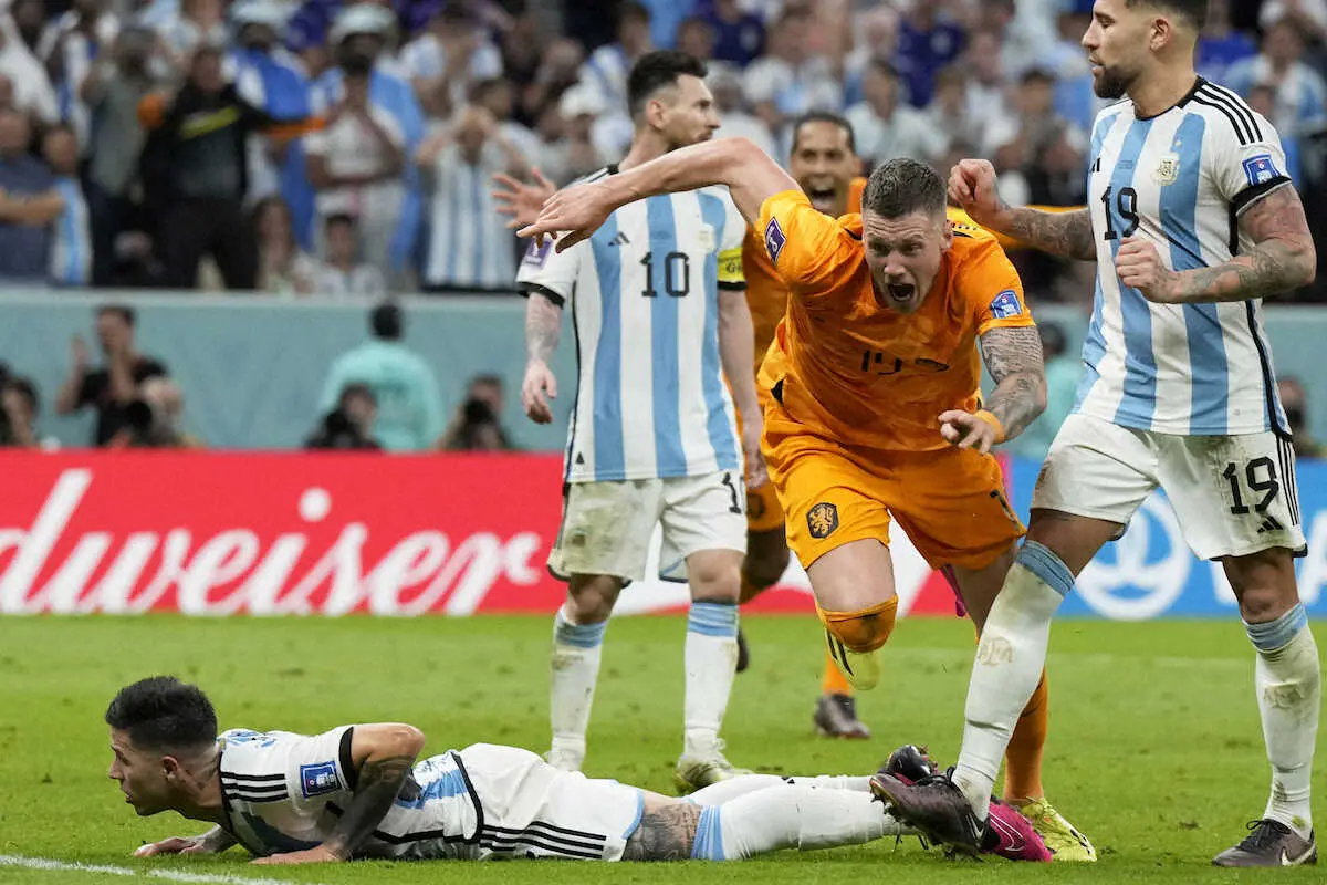 【画像・写真】メッシ1G1Aでアルゼンチンがオランダ撃破　W杯通算10得点で同国1位のバティストゥータ氏に並ぶ