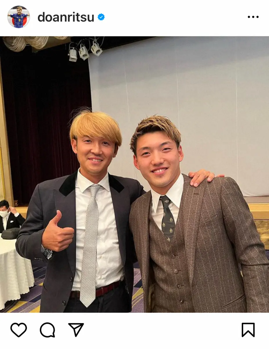 【画像・写真】堂安律　「唯一写真をお願いする」憧れの先輩との再会ショットにファン感激「たまらん」「もう最高です」