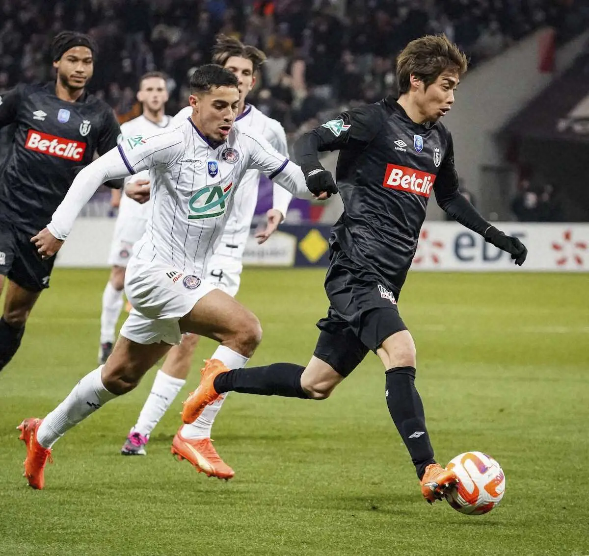 【画像・写真】スタッド・ランスの伊東　オナイウ阿道所属のトゥールーズに敗れる