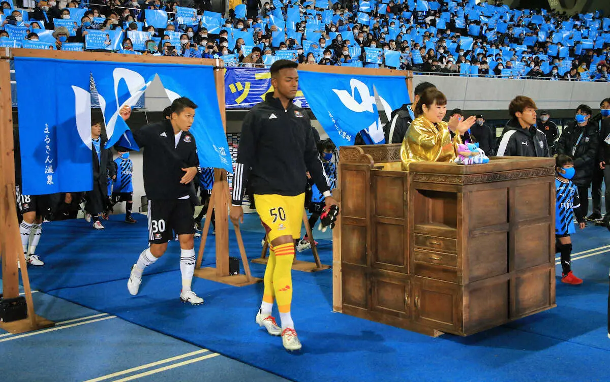 【画像・写真】川崎F　開幕戦10年ぶり黒星　新主将・橘田が1点返すも