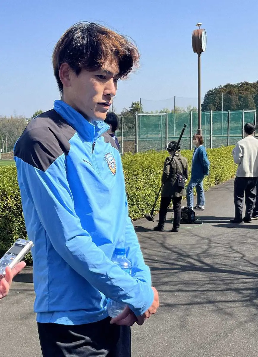 【画像・写真】川崎Fに復帰した田辺