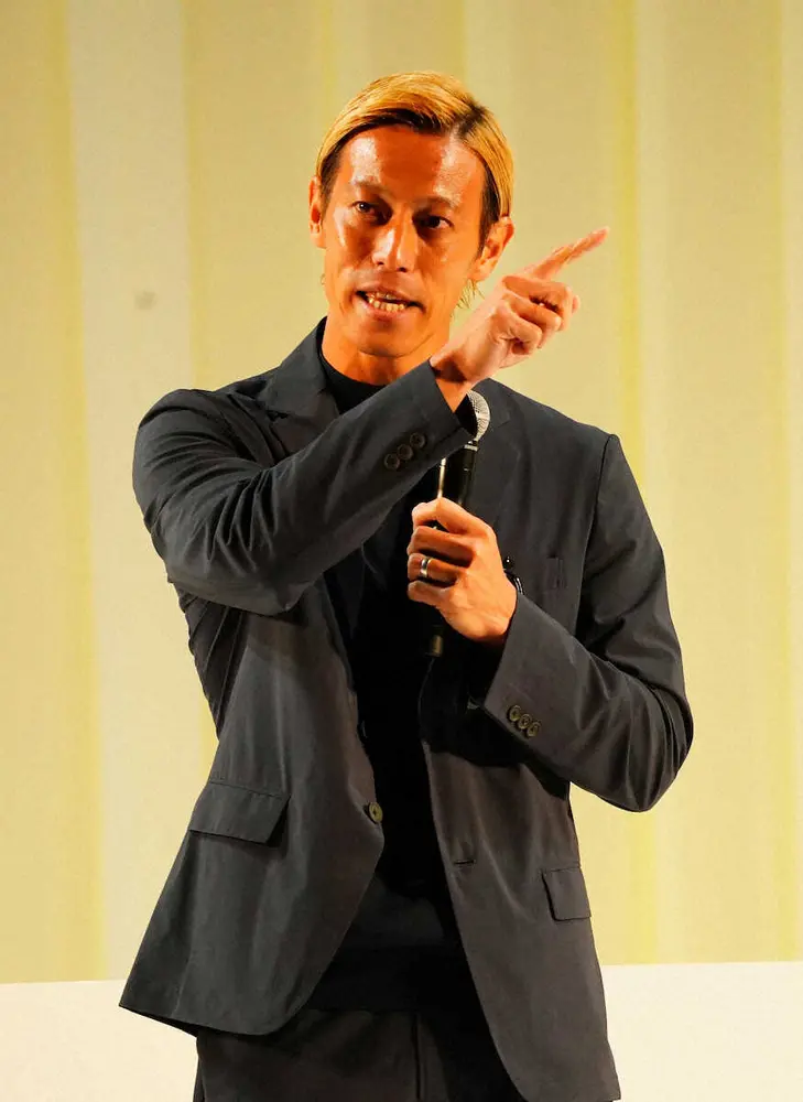 【画像・写真】本田圭祐　近大卒業式であの名フレーズをセルフカバー!?　「じゅ、じゅうごふん?」