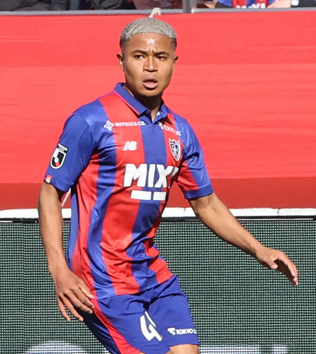 【画像・写真】FC東京・バングーナガンデ　右膝蓋骨の骨挫傷で全治4週間