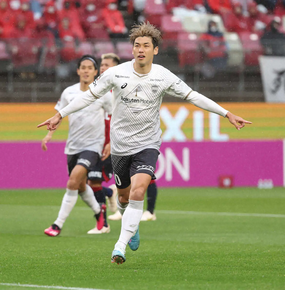 【画像・写真】神戸・大迫の“恩返し弾”「他のチームと違う感情が出る」古巣鹿島相手に先制弾含む2得点