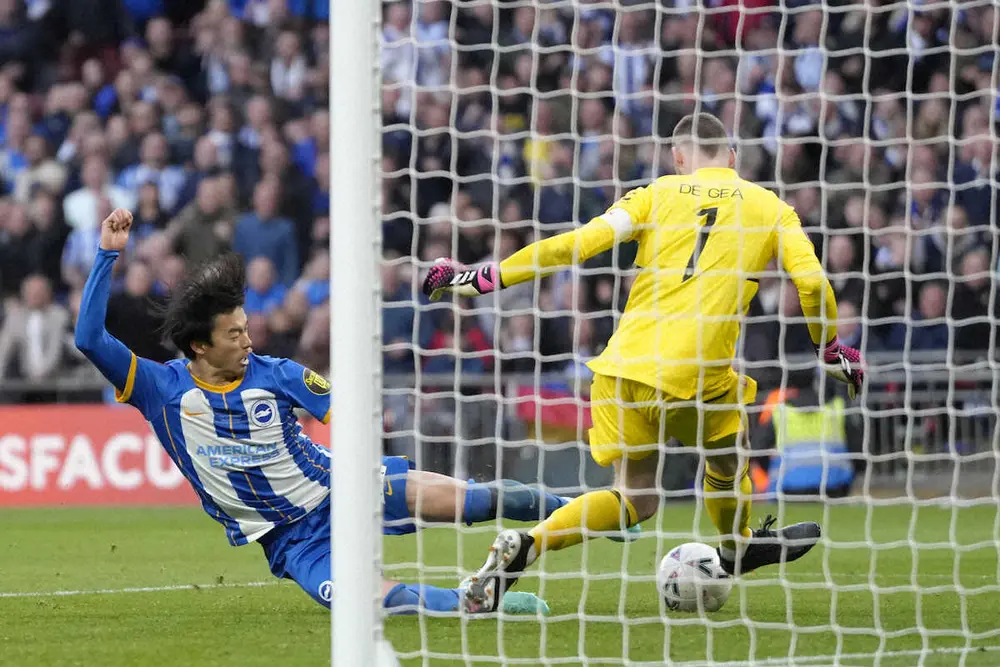 【画像・写真】PK戦で敗退のブライトン三笘は「あのシーンにもう1回帰りたい」と逸機を悔やむ