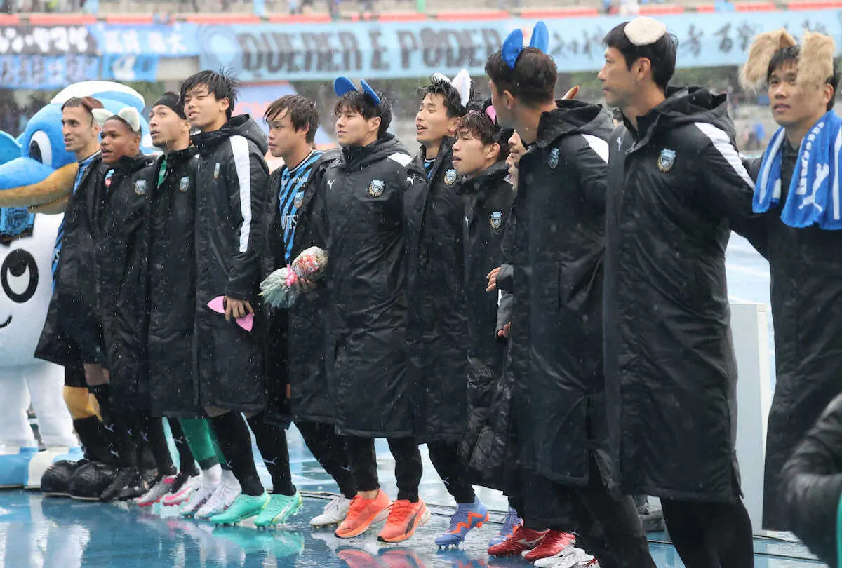 【画像・写真】川崎F　ホーム初白星＆3連勝で6位浮上　決勝点の脇坂「気持ちの入ったゲームができた」