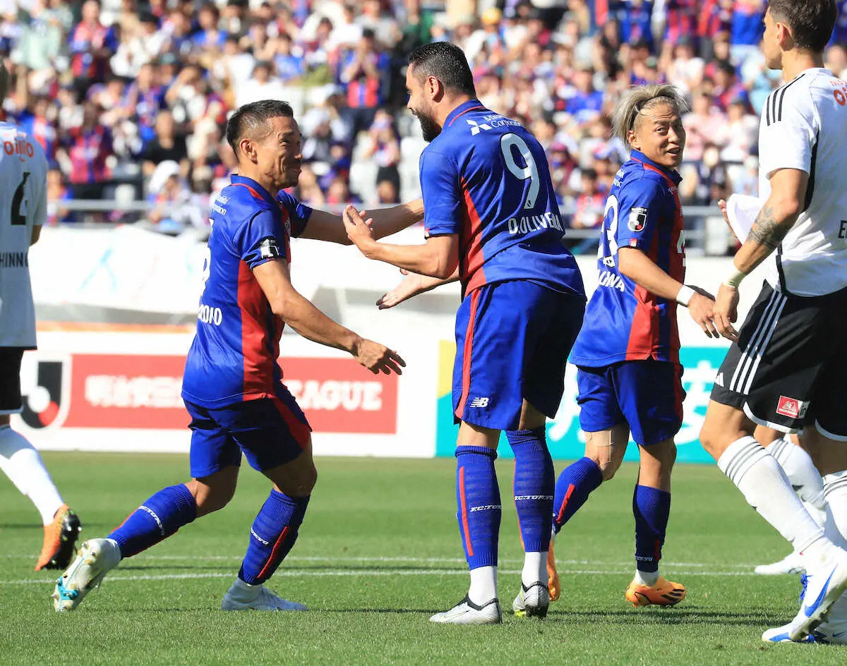 【画像・写真】FC東京　ディエゴ・オリヴェイラ2発も痛恨の逆転負け　厳しいVAR判定の松木玖生一発退場で流れ失う