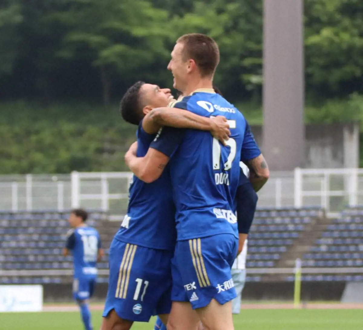 【画像・写真】J2首位の町田が止まらない！！強力二枚看板デューク＆エリキが豪華2発競演