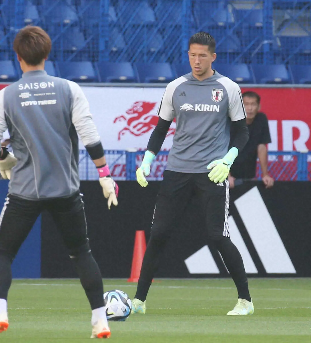 【画像・写真】日本代表GKシュミット　ペルーGKガレセを「見て学び吸収」　18年W杯ロシア大会で活躍