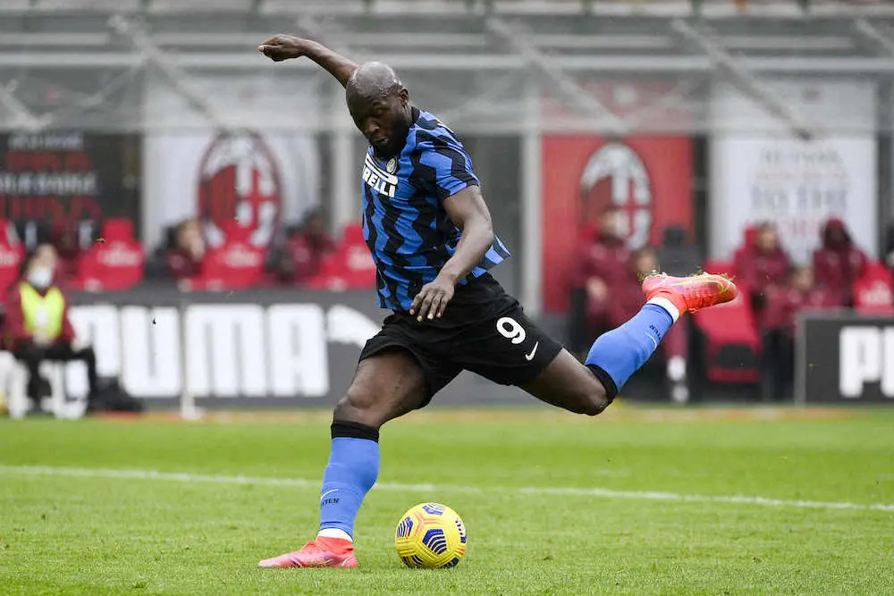 【画像・写真】鎌田加入が秒読みのACミランがライバルからエースFWを強奪か！？ベルギー代表FWルカク獲得へ