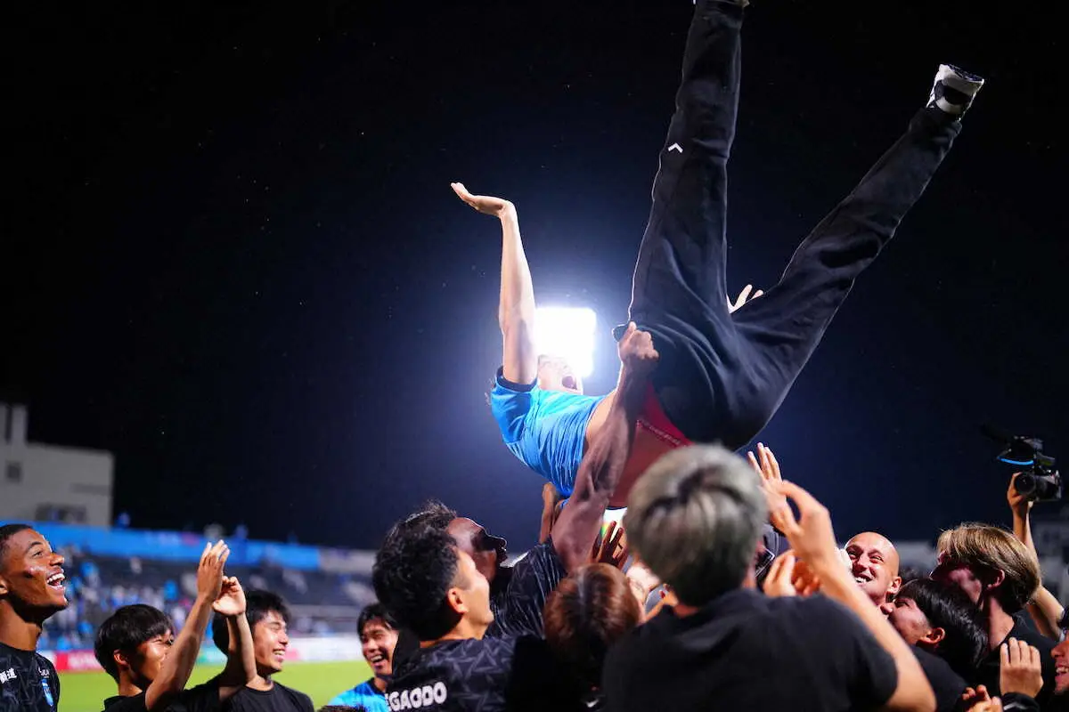 【画像・写真】小川航基「次のW杯で点を取るのは僕です！」　オランダ1部NEC移籍前最後のG大阪戦でサポーターに宣言