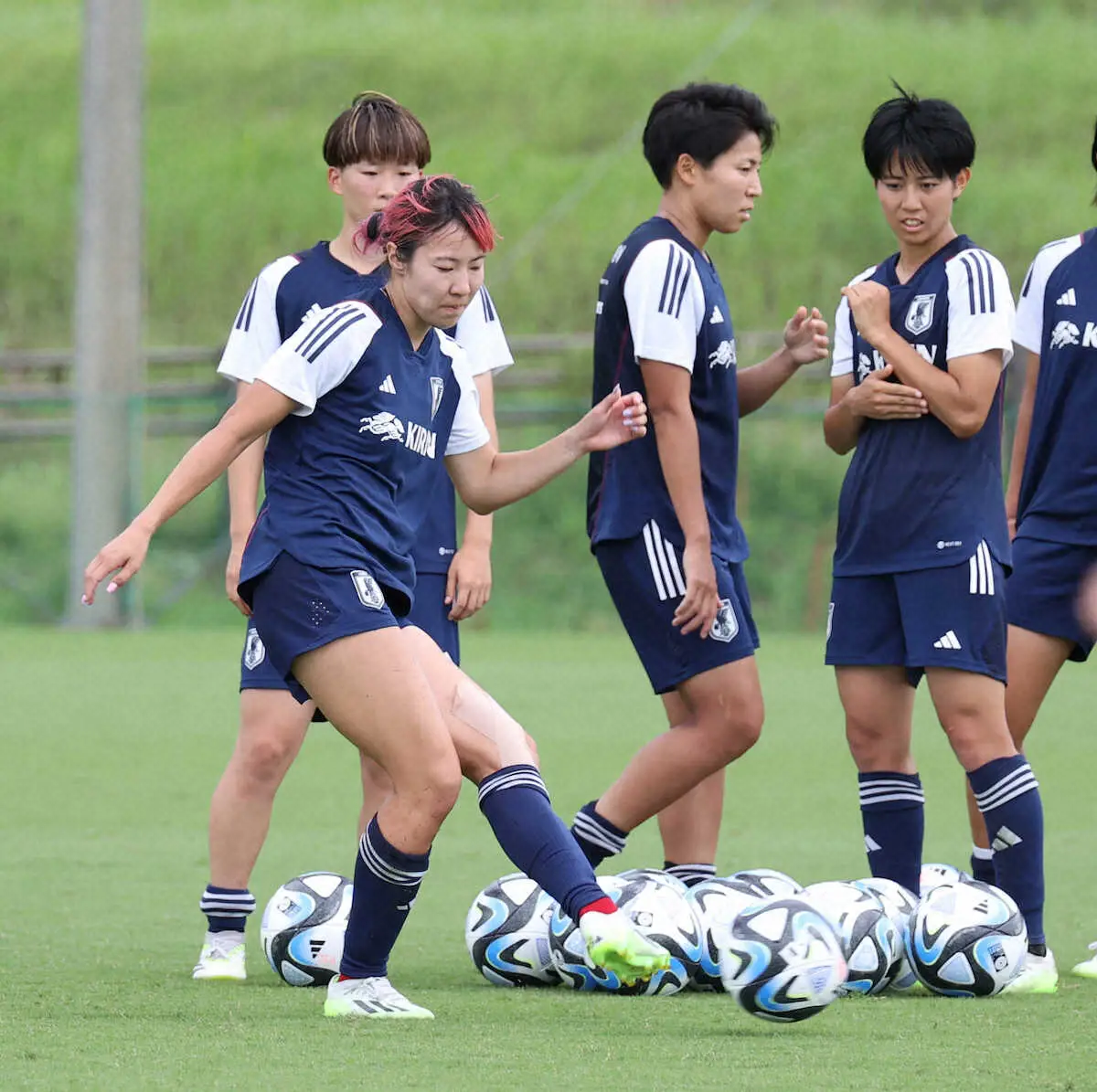 【画像・写真】なでしこ遠藤純　こだわりピンクヘアでW杯へ「生活面もサッカー面も個を出していきたい」