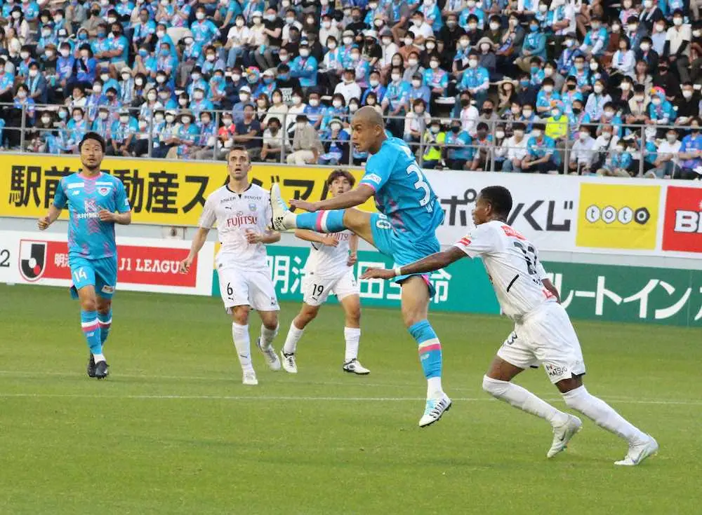 【画像・写真】J1福岡に九州ダービーの盟友鳥栖からDF田代が加入　「目に見える形でチームの力となれるよう」
