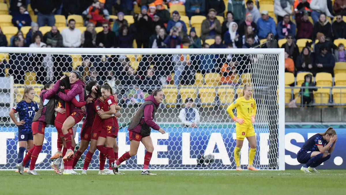 【画像・写真】【女子W杯】スペインが初4強!　延長後半に19歳・パラリュエロ決勝弾「凄くハッピー」