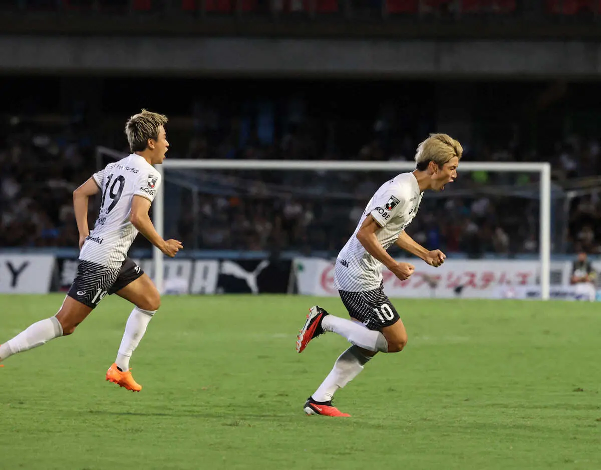 【画像・写真】神戸FW大迫勇也がプロ初直接FK弾　今季J1得点ランキングトップの17得点目