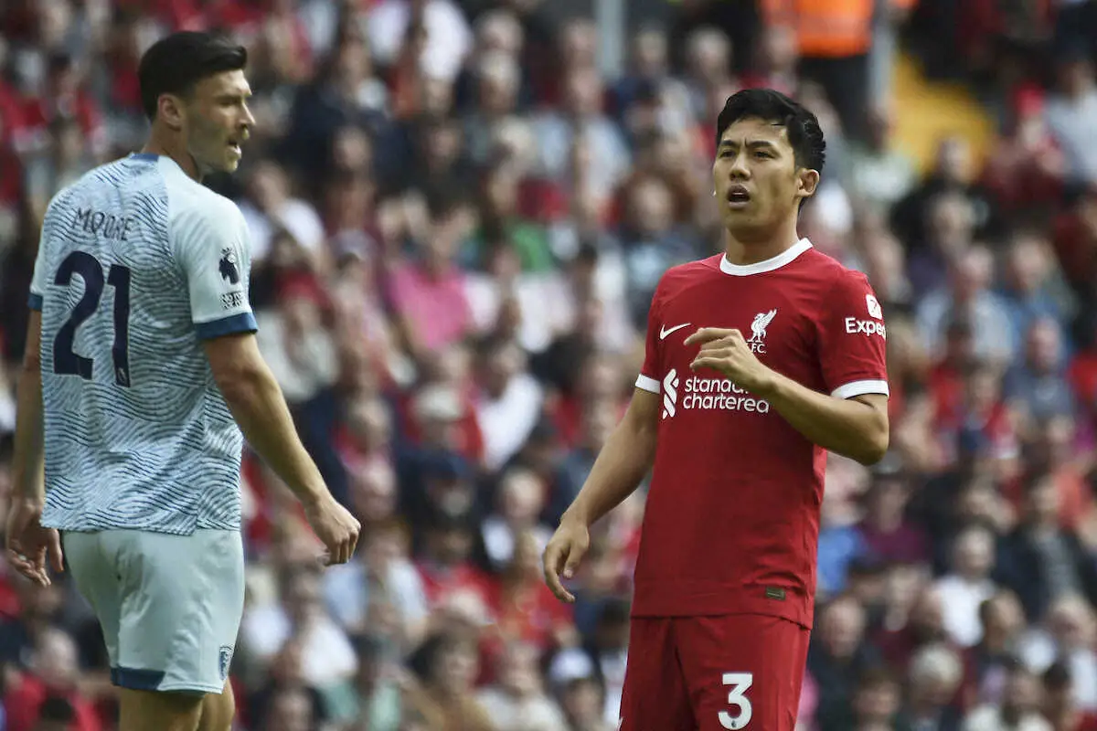 【画像・写真】遠藤航がプレミアでデビュー　リバプール加入発表翌日に交代出場で　好判断でボール奪取も