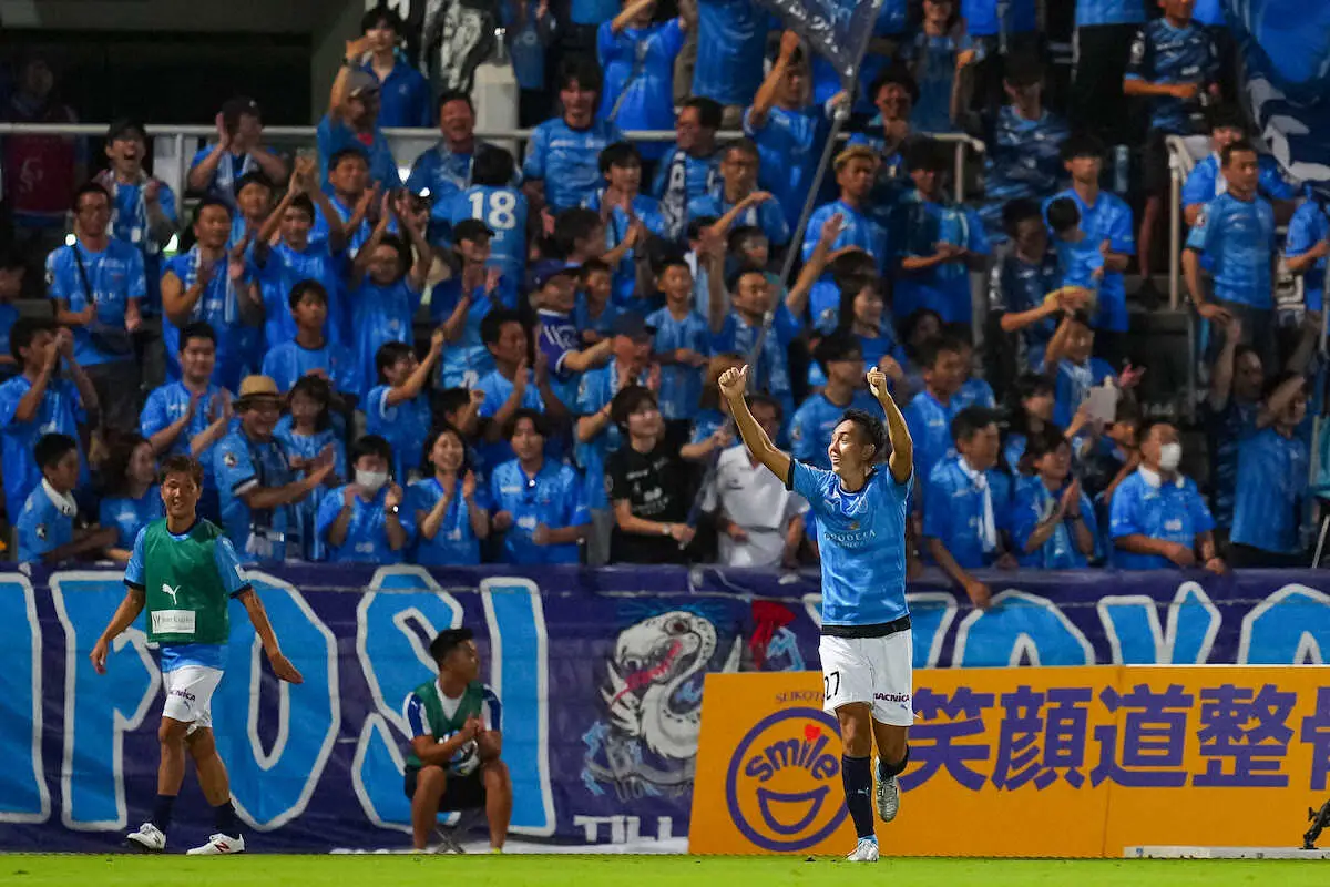 【画像・写真】横浜FC　横浜ダービーで今季最多4発快勝　四方田監督「誰も予想しなかった信じられない結果」