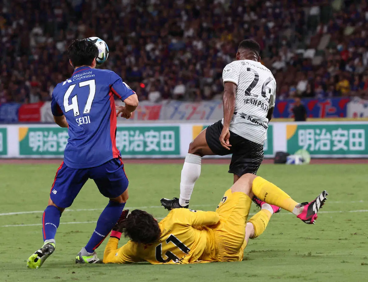 【画像・写真】神戸・吉田監督がMFパトリッキをFW起用した理由は…