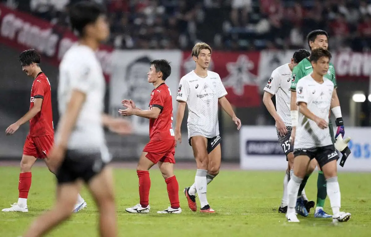 【画像・写真】J1で2位の神戸がJ2で20位の熊本にPK負け　失敗したMF大崎「自分の責任」