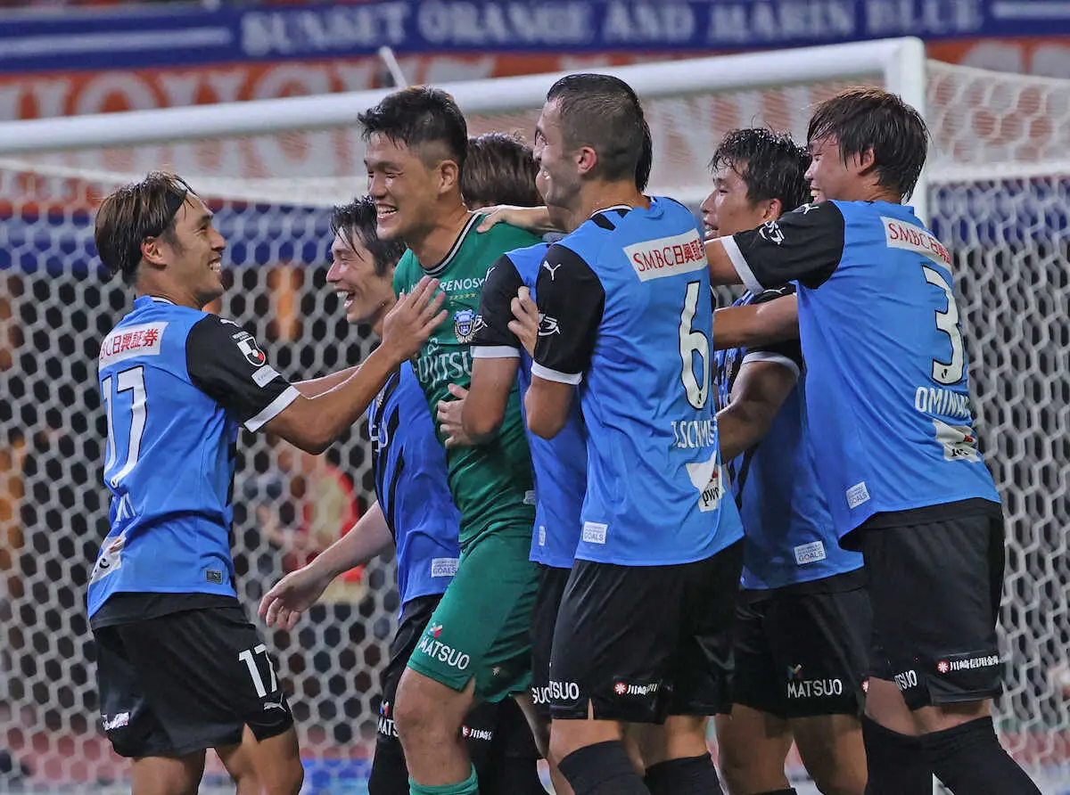 【画像・写真】川崎F　PK戦制し2年ぶりタイトルに弾み　守護神・鄭成龍“神セーブ”連発